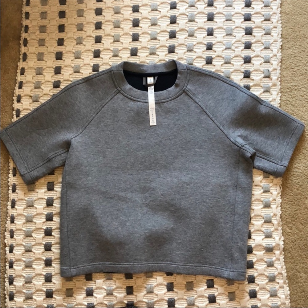 Lululemon crop sweatshirt